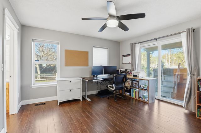 13204 W Greenfield Rd, Nine Mile Falls, WA 99026