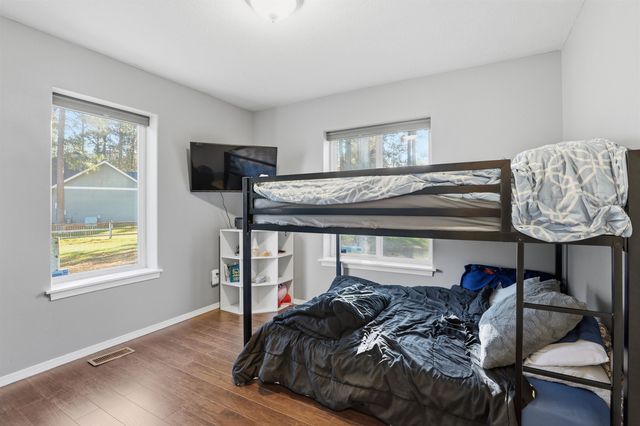 13204 W Greenfield Rd, Nine Mile Falls, WA 99026