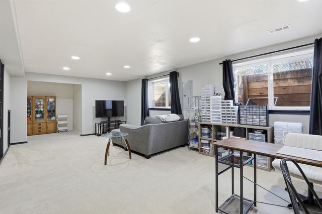 13204 W Greenfield Rd, Nine Mile Falls, WA 99026