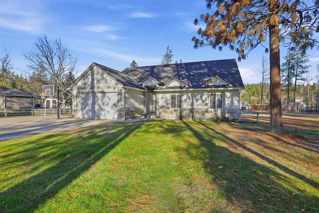 13204 W Greenfield Rd, Nine Mile Falls, WA 99026