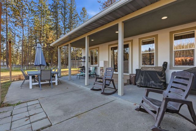 13204 W Greenfield Rd, Nine Mile Falls, WA 99026