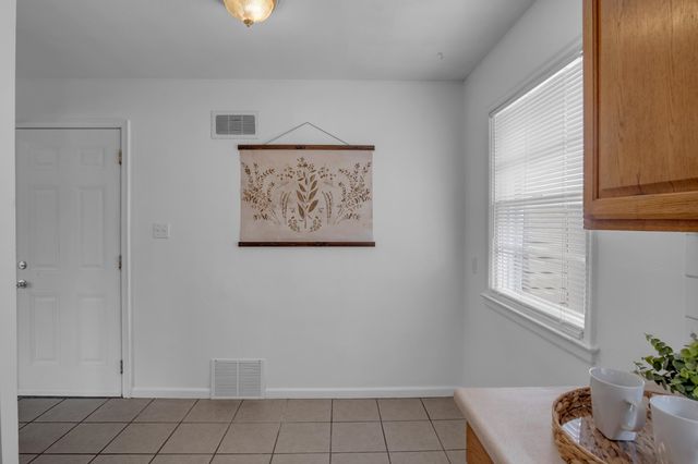 870 S Watson Ln, Wichita, KS 67207
