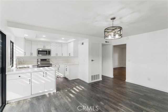 9873 Karmont, South Gate, CA 90280