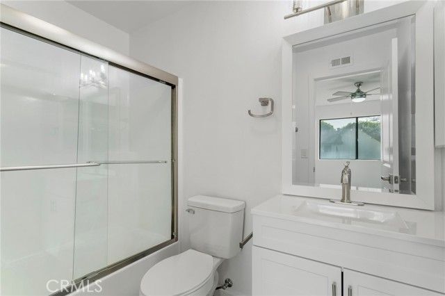 9873 Karmont, South Gate, CA 90280