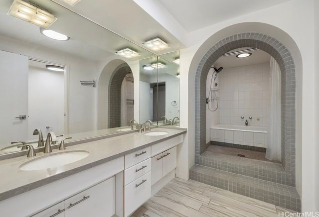 425 South Street 501, Honolulu, HI 96813