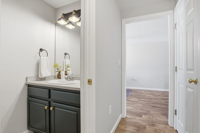 147 Constitution Dr 147, Fitchburg, MA 01420