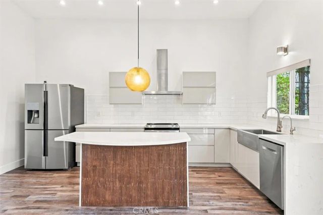 22209 Denker, Torrance, CA 90501