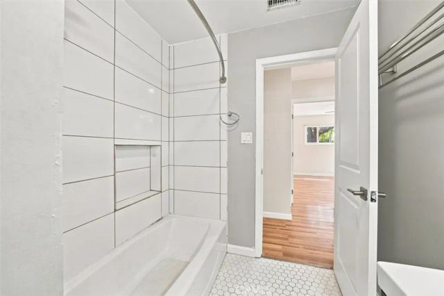 22209 Denker, Torrance, CA 90501