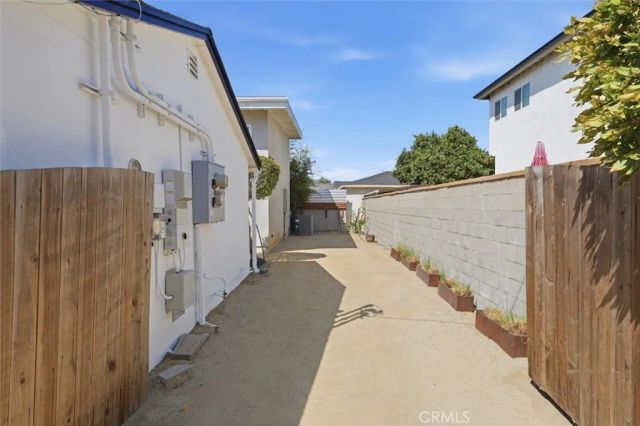 22209 Denker, Torrance, CA 90501