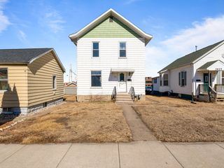 2621 5 1/2 Avenue, Rock Island, IL 61201