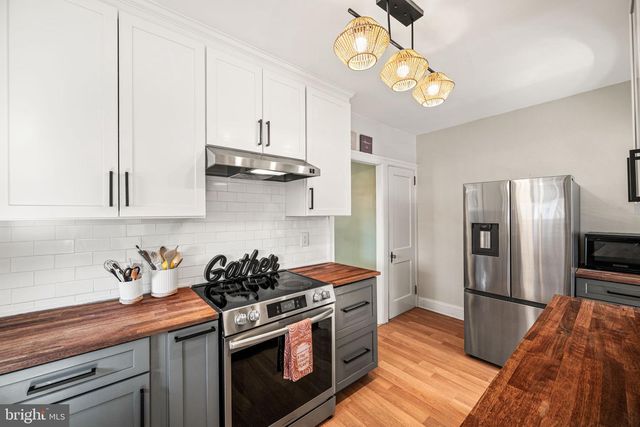 814 N EVANS ST, Pottstown, PA 19464