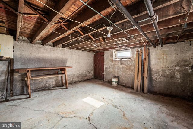 814 N EVANS ST, Pottstown, PA 19464