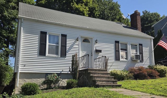 10 Duke Street, Swampscott, MA 01907