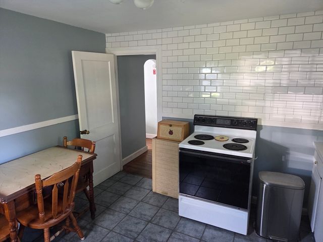 10 Duke Street, Swampscott, MA 01907