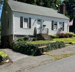 10 Duke Street, Swampscott, MA 01907