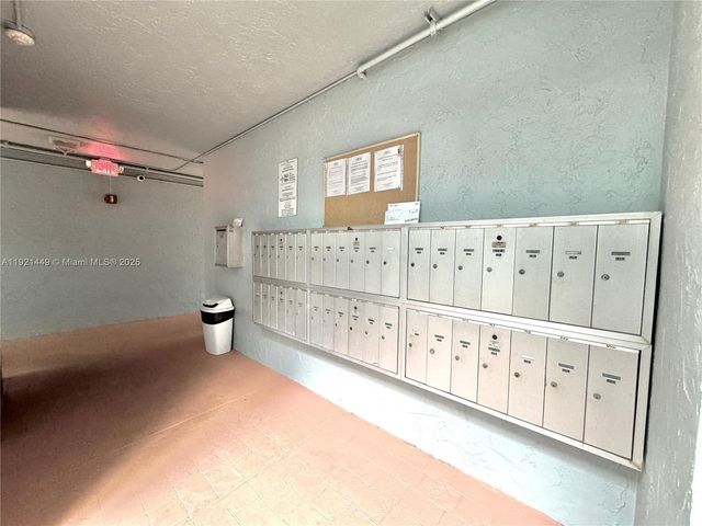 505 S Pine Island Rd 407B, Plantation, FL 33324