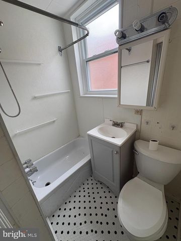 604 HUNTER ST, Gloucester City, NJ 08030