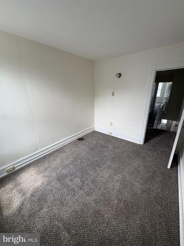 604 HUNTER ST, Gloucester City, NJ 08030