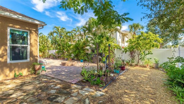 6123 39TH COURT E, Bradenton, FL 34203