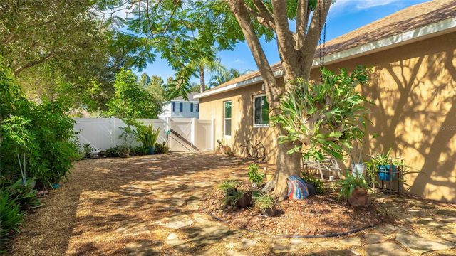 6123 39TH COURT E, Bradenton, FL 34203