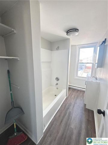 322 Ridge Avenue 1, Allentown City, PA 18102