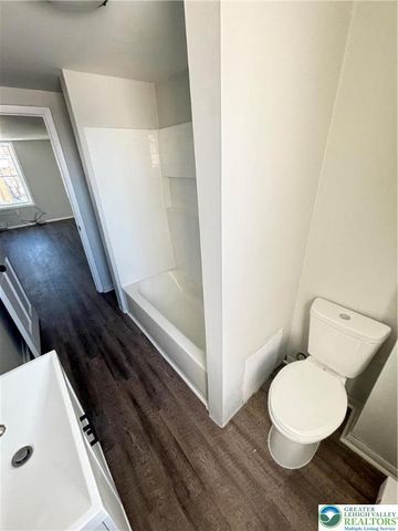 322 Ridge Avenue 1, Allentown City, PA 18102