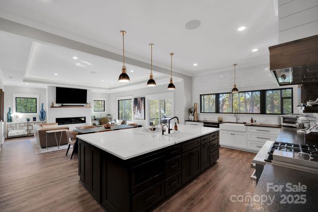 4111 Ridge Road NE, Conover, NC 28613