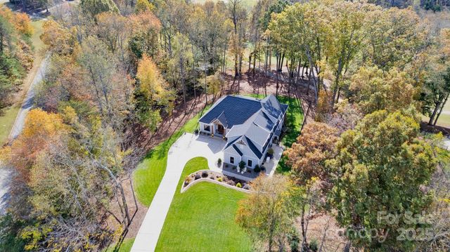 4111 Ridge Road NE, Conover, NC 28613