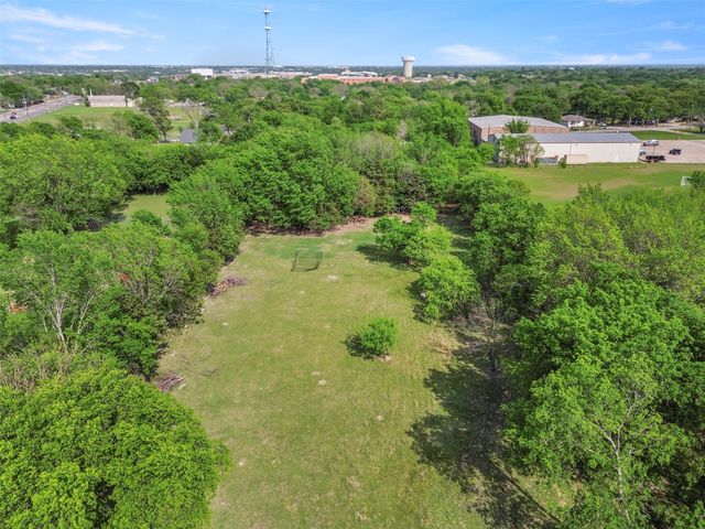 2820 Namur Street, Dallas, TX 75227