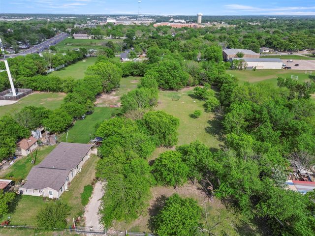 2820 Namur Street, Dallas, TX 75227
