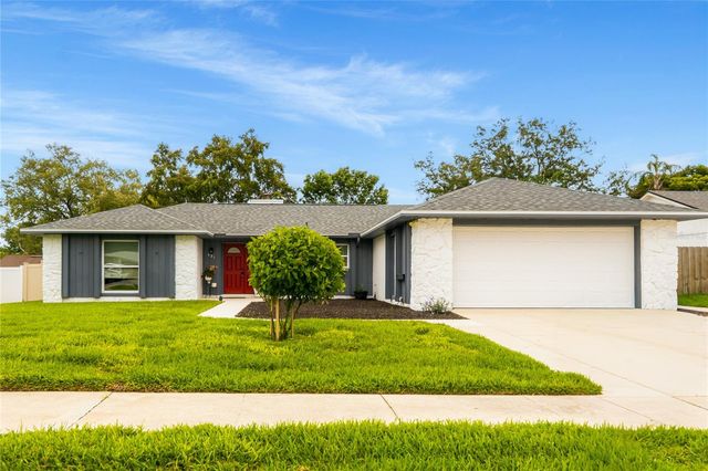 421 BRIDLE PATH, Casselberry, FL 32707