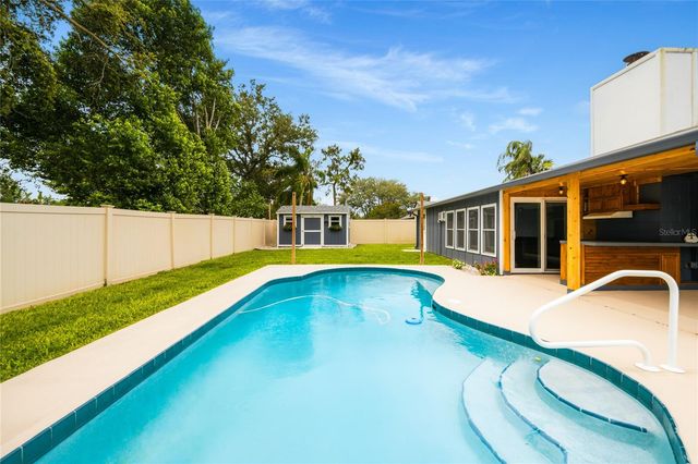 421 BRIDLE PATH, Casselberry, FL 32707