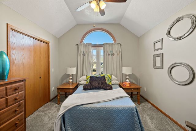 1402 NW Parkridge Place, Ankeny, IA 50023