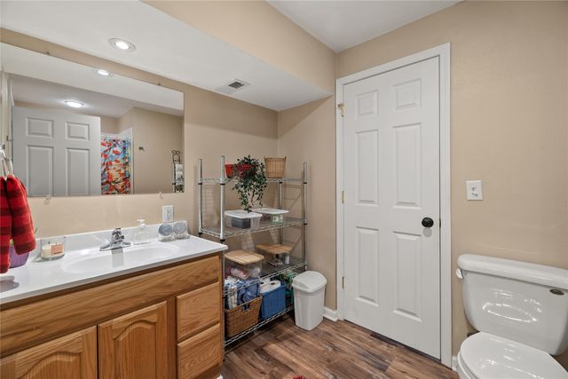 1402 NW Parkridge Place, Ankeny, IA 50023