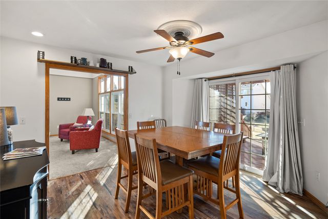 1402 NW Parkridge Place, Ankeny, IA 50023