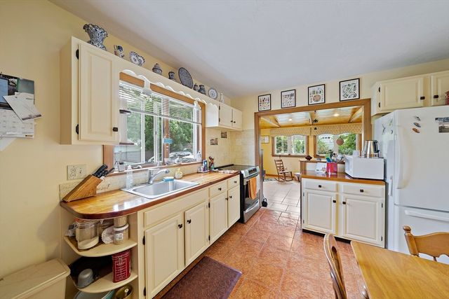 10 Waldron Road, Braintree, MA 02184
