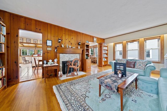 10 Waldron Road, Braintree, MA 02184