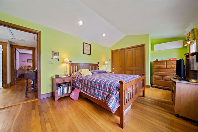 10 Waldron Road, Braintree, MA 02184