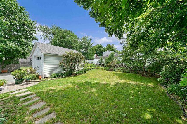 10 Waldron Road, Braintree, MA 02184