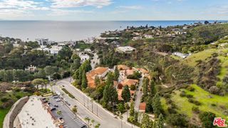 501 Palisades Drive 110, Pacific Palisades, CA 90272