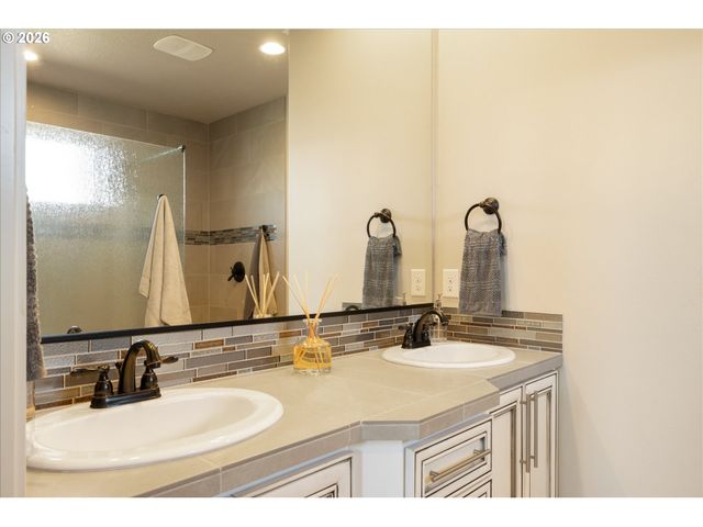 1889 S HARRIER Rd, Ridgefield, WA 98642