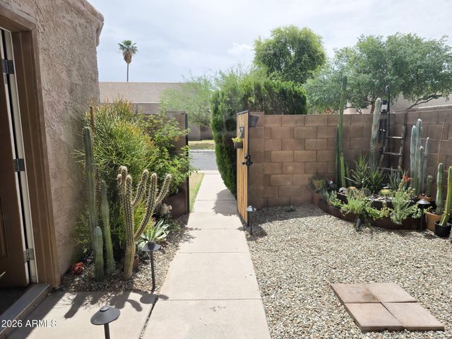 600 S DOBSON Road S 162, Mesa, AZ 85202