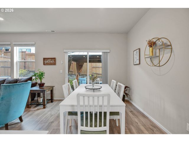 3758 Sw REDFERN Ave, Gresham, OR 97080