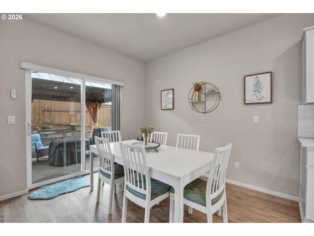 3758 Sw REDFERN Ave, Gresham, OR 97080