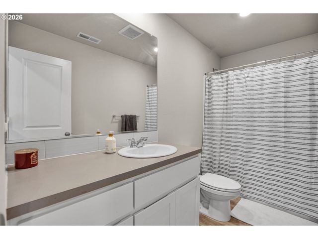 3758 Sw REDFERN Ave, Gresham, OR 97080