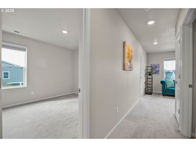 3758 Sw REDFERN Ave, Gresham, OR 97080