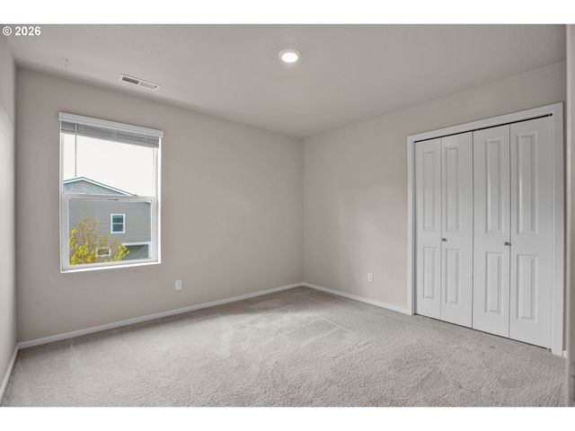 3758 Sw REDFERN Ave, Gresham, OR 97080