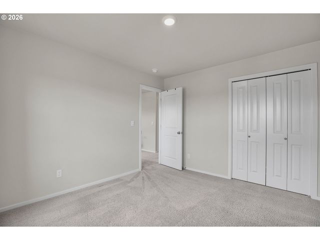 3758 Sw REDFERN Ave, Gresham, OR 97080