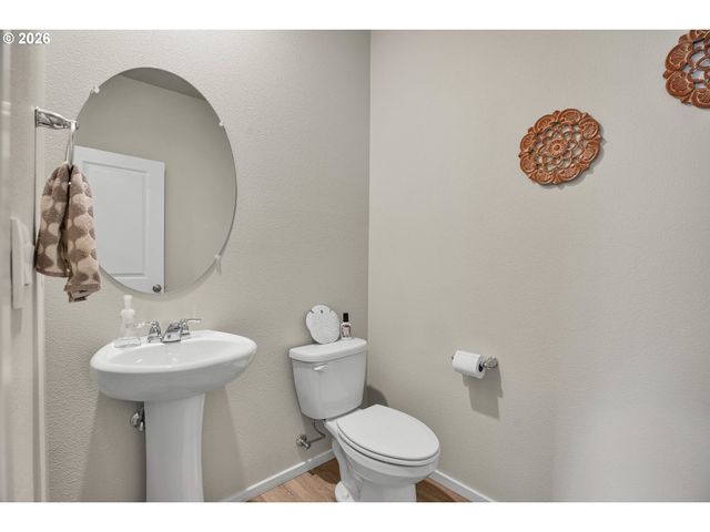 3758 Sw REDFERN Ave, Gresham, OR 97080