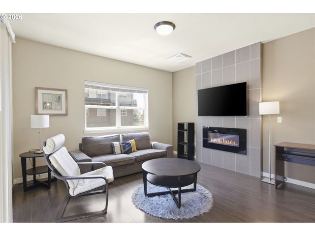 13875 Sw MERIDIAN St 222, Beaverton, OR 97005